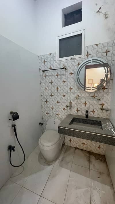 Prime Location House Of 5 Marla Is Available For Sale