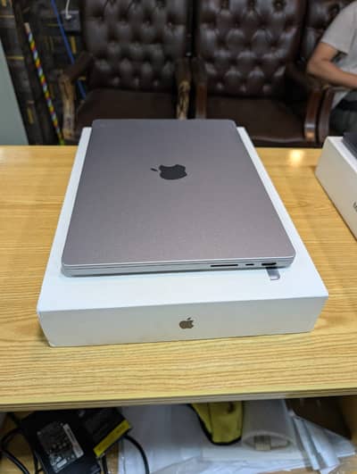 MacBook Pro 2021 – M1 Pro Chip | 14-inch | 16GB/512GB | Only 46 Cycle