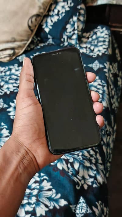 iphone xr (128 gb) exchange possible