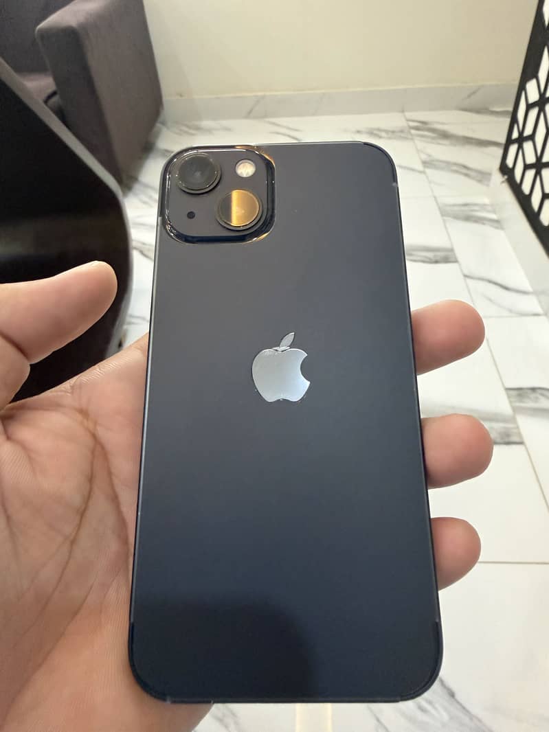 Apple iPhone 13 2