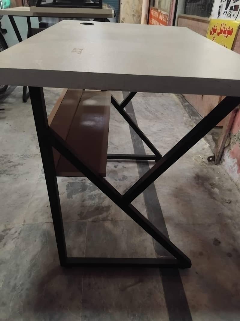 Office tables 1