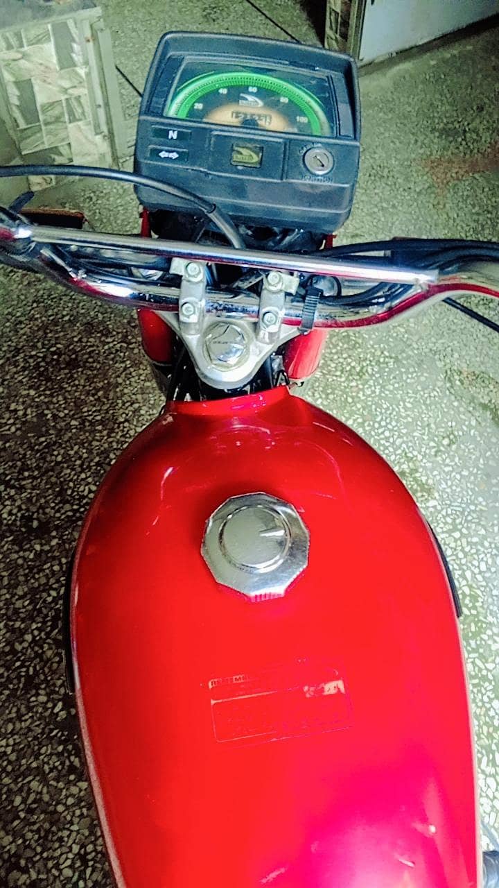 united 70cc 4