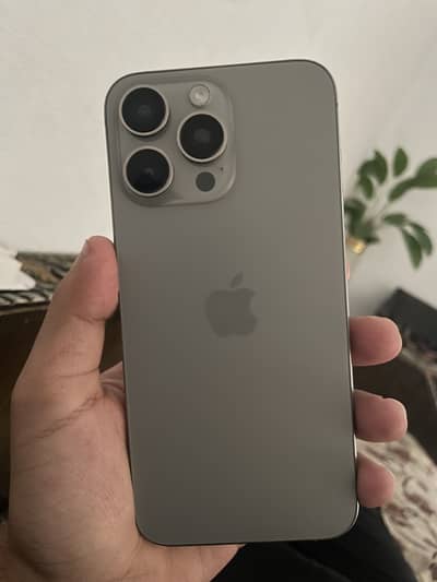 Apple iPhone 15 Pro Max FU