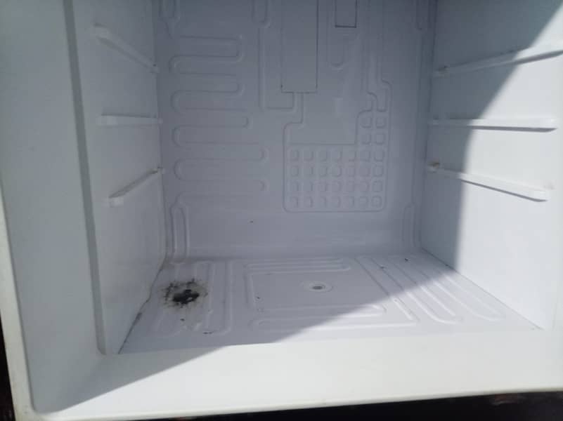 refrigeratoer 4