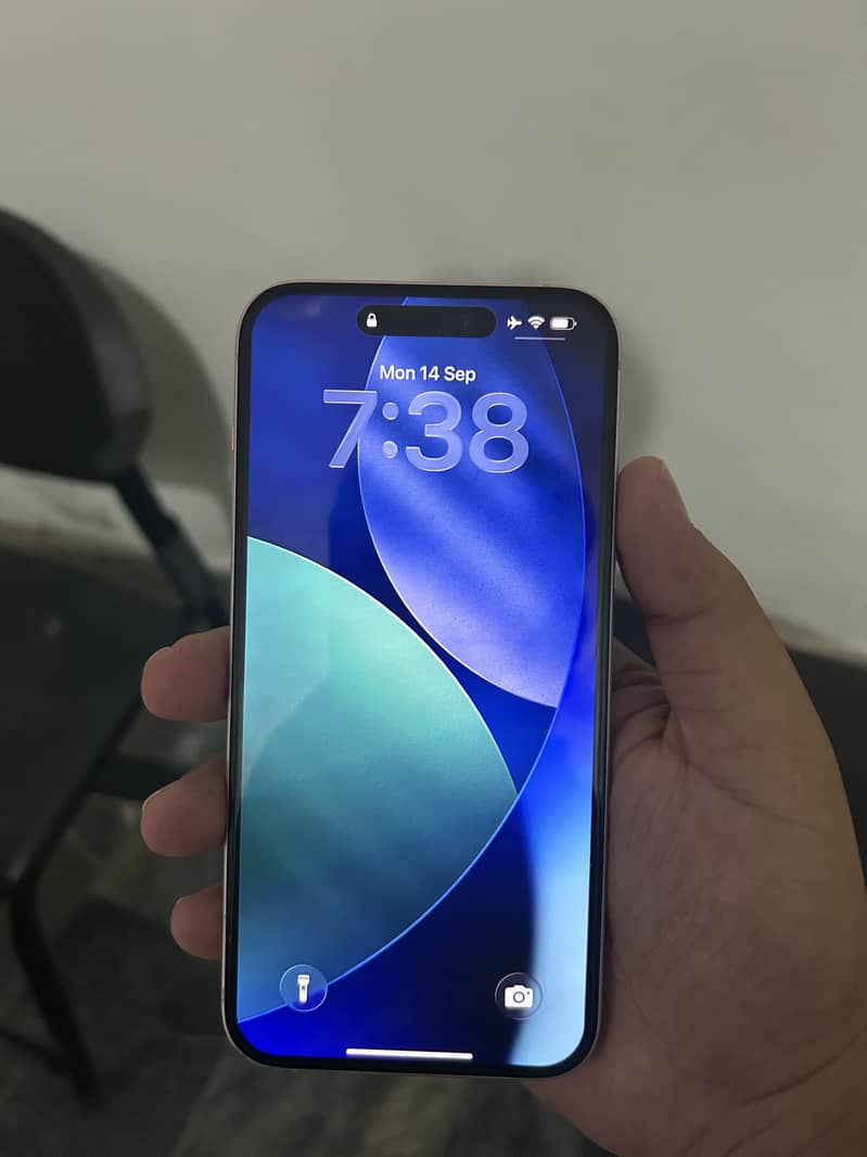 Apple iPhone 15 plus 3