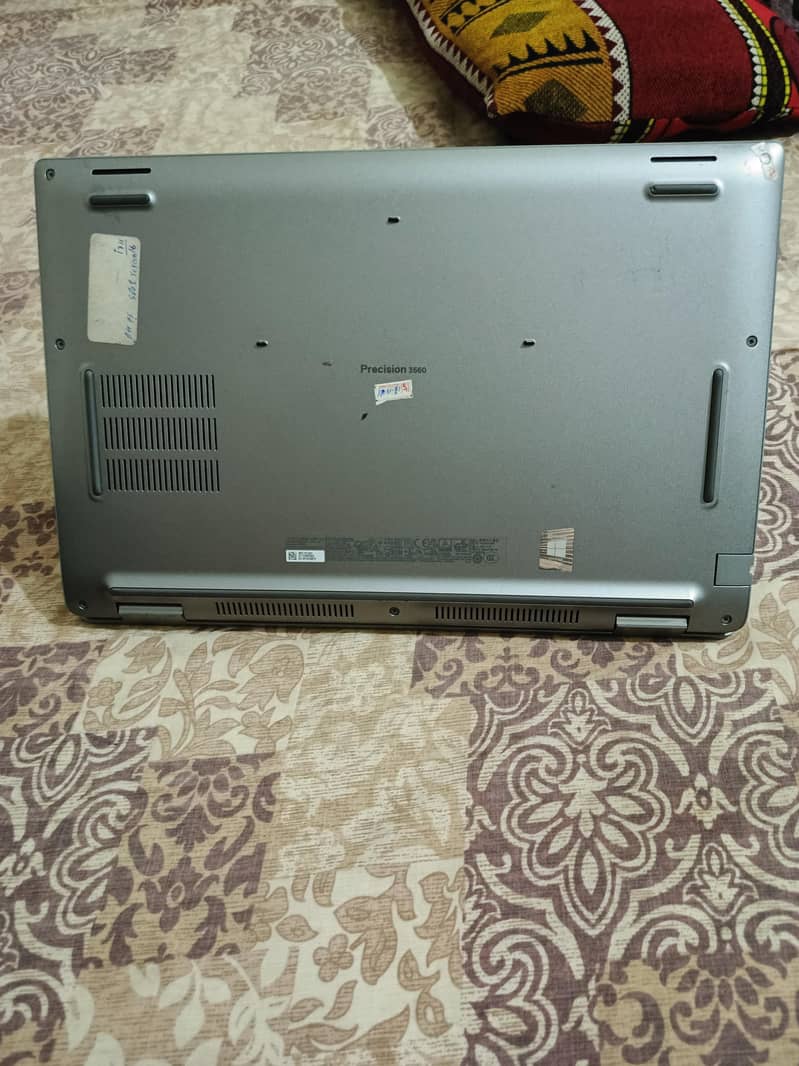 DELL PRECISION 3560 7