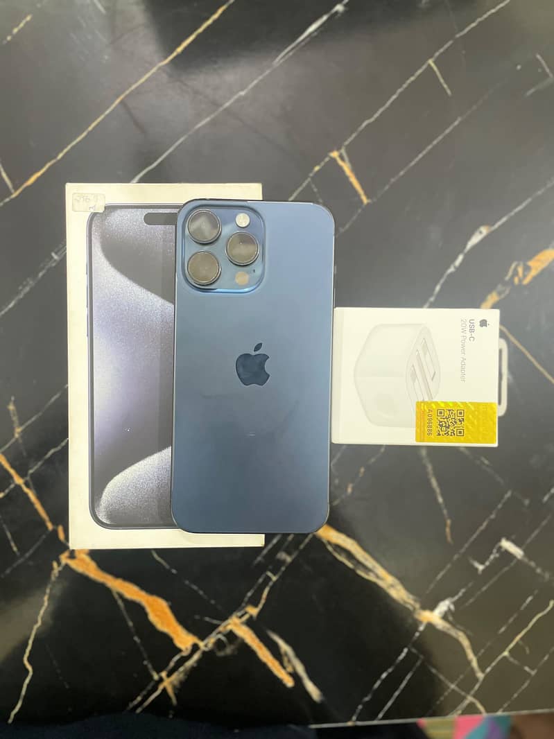 Apple iPhone 15 Pro Max 2