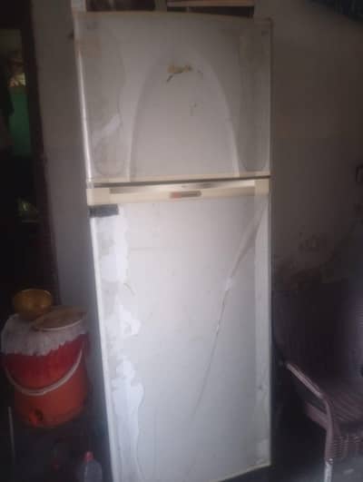 Dawlance fridge large size for sale best working condition