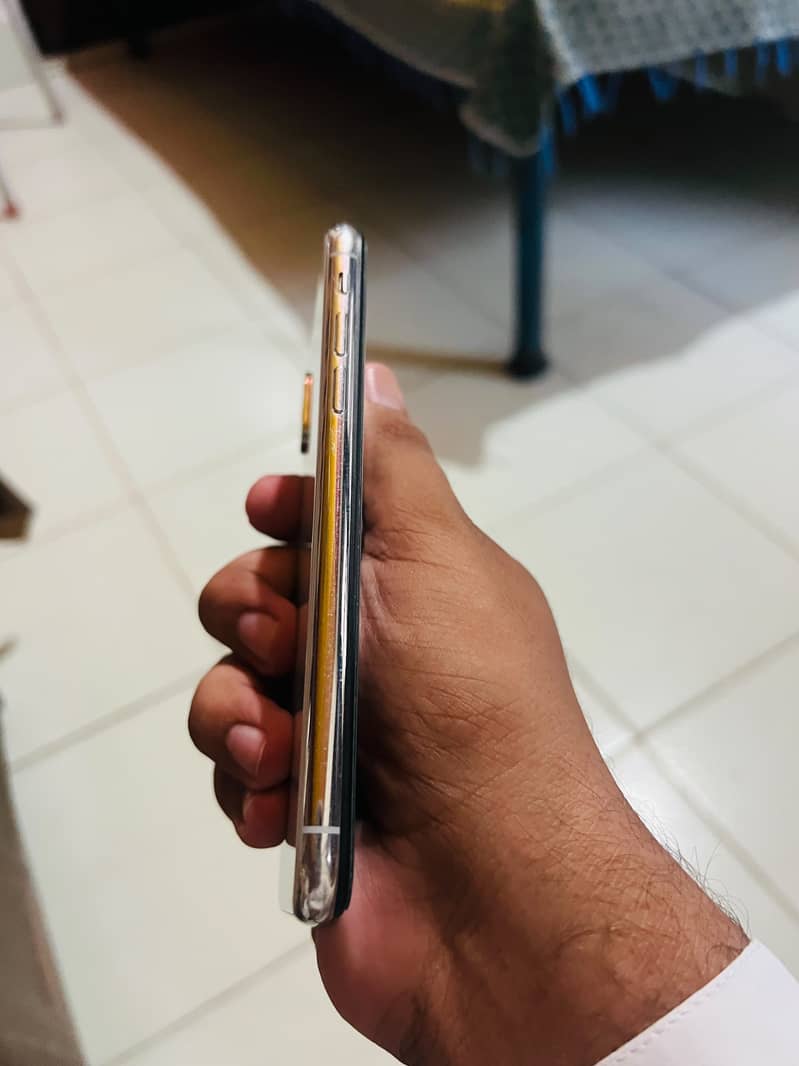 Apple iPhone X 1