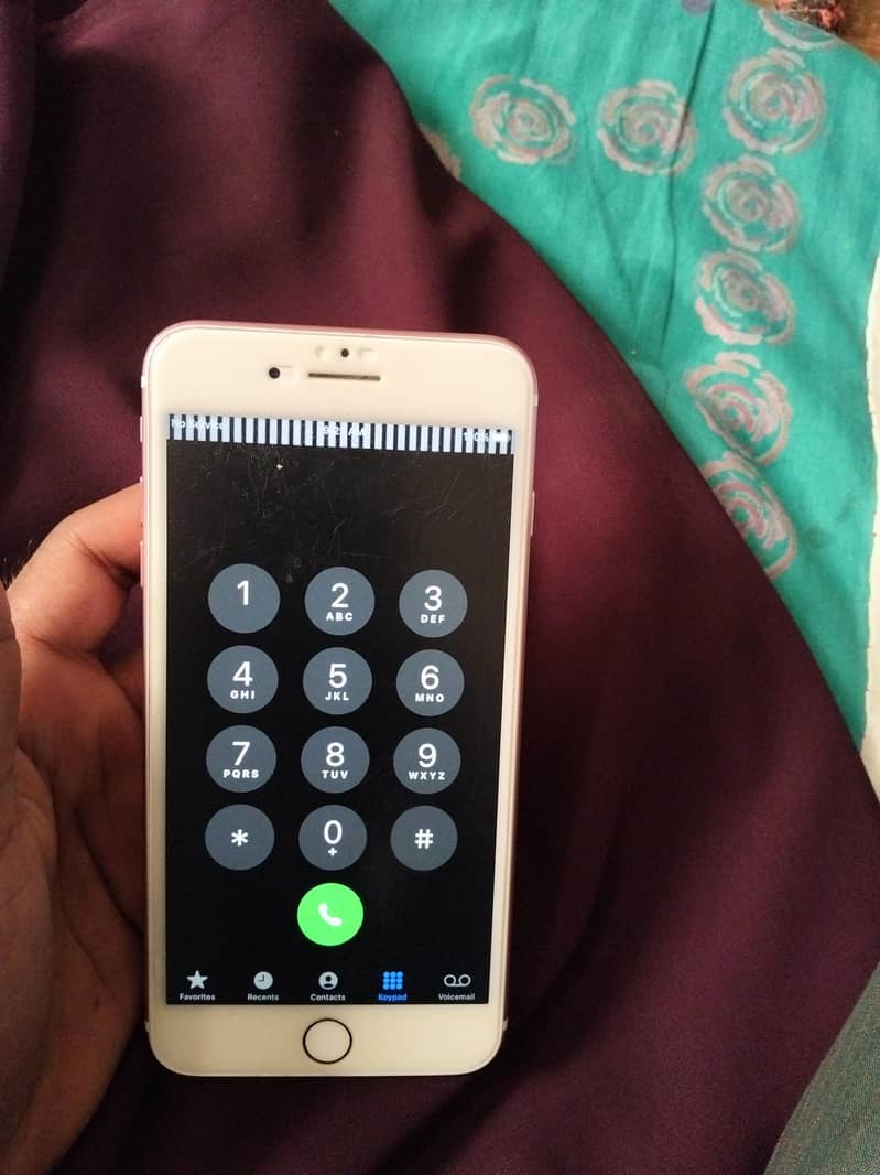 Apple iPhone 7 Plus 0