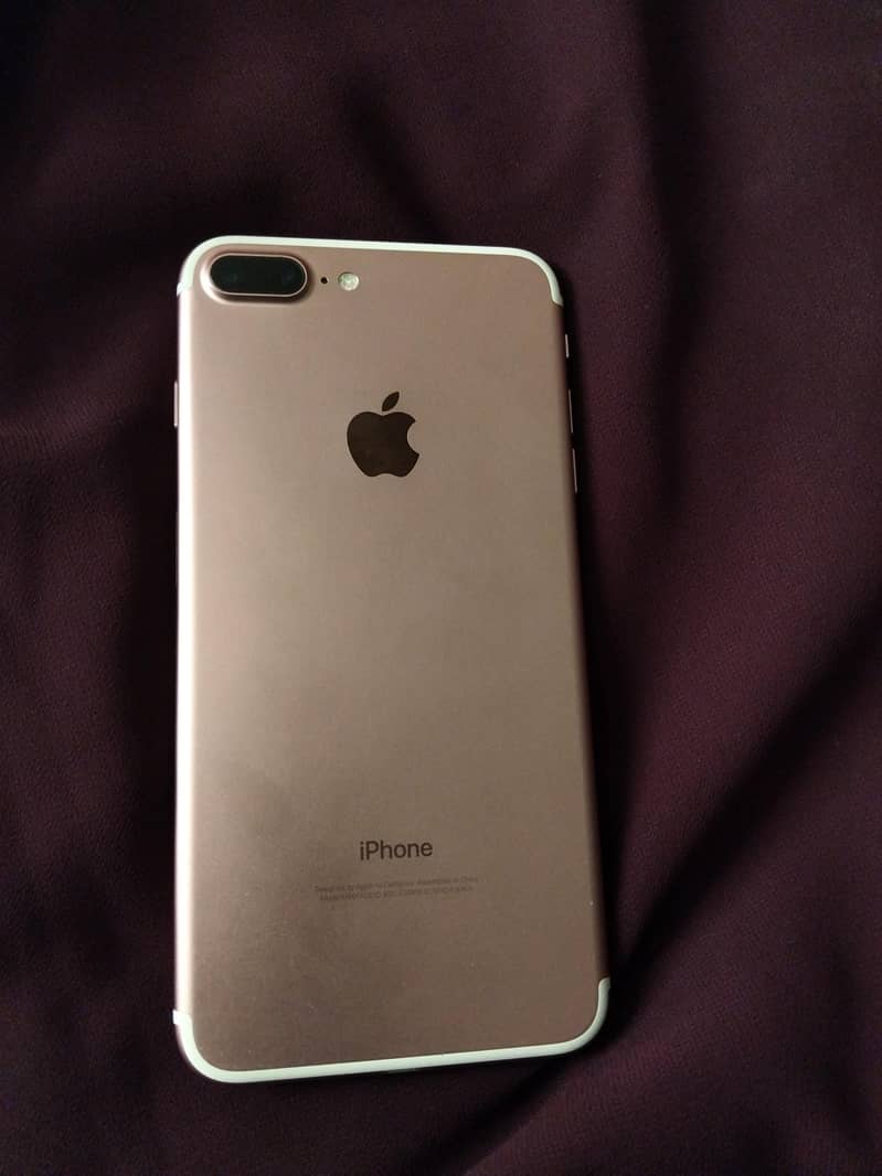 Apple iPhone 7 Plus 4