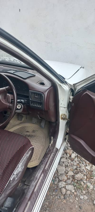 Nissan Sunny 1990