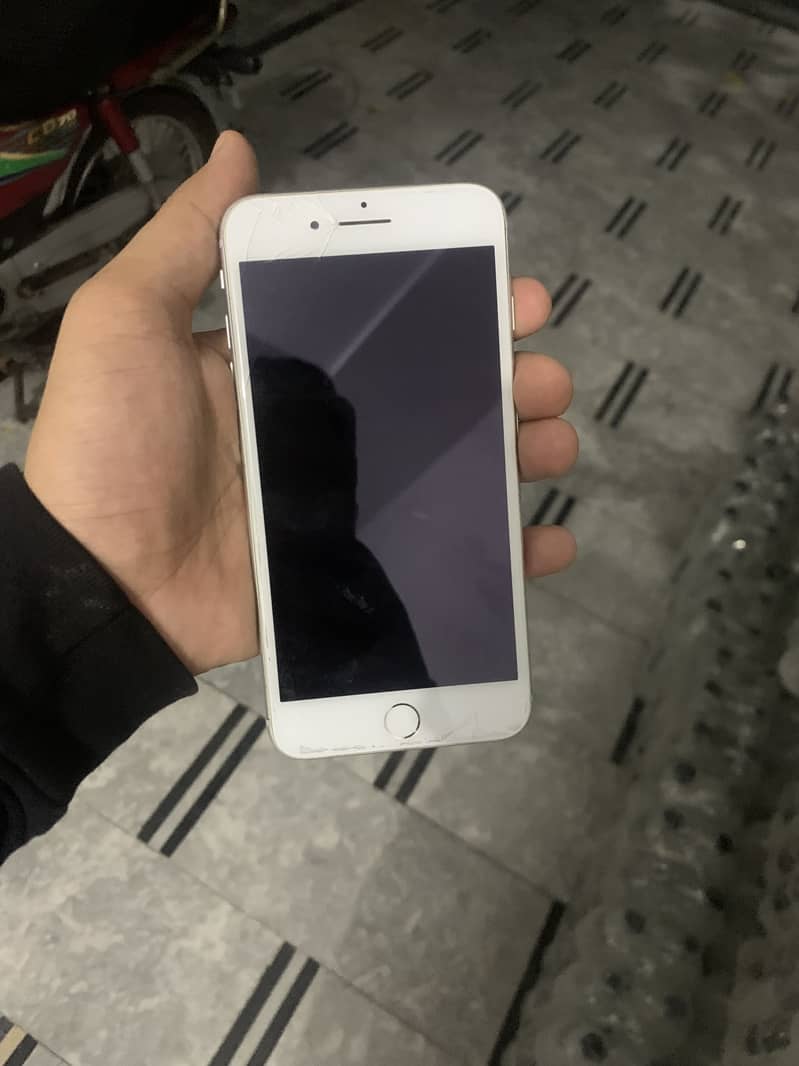 IPhone 8 Plus PTA 3