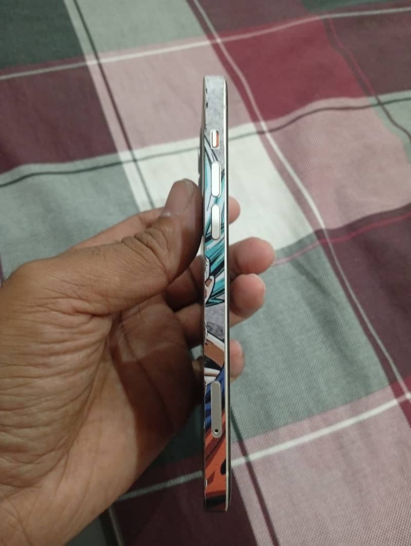 Apple iPhone 12 5