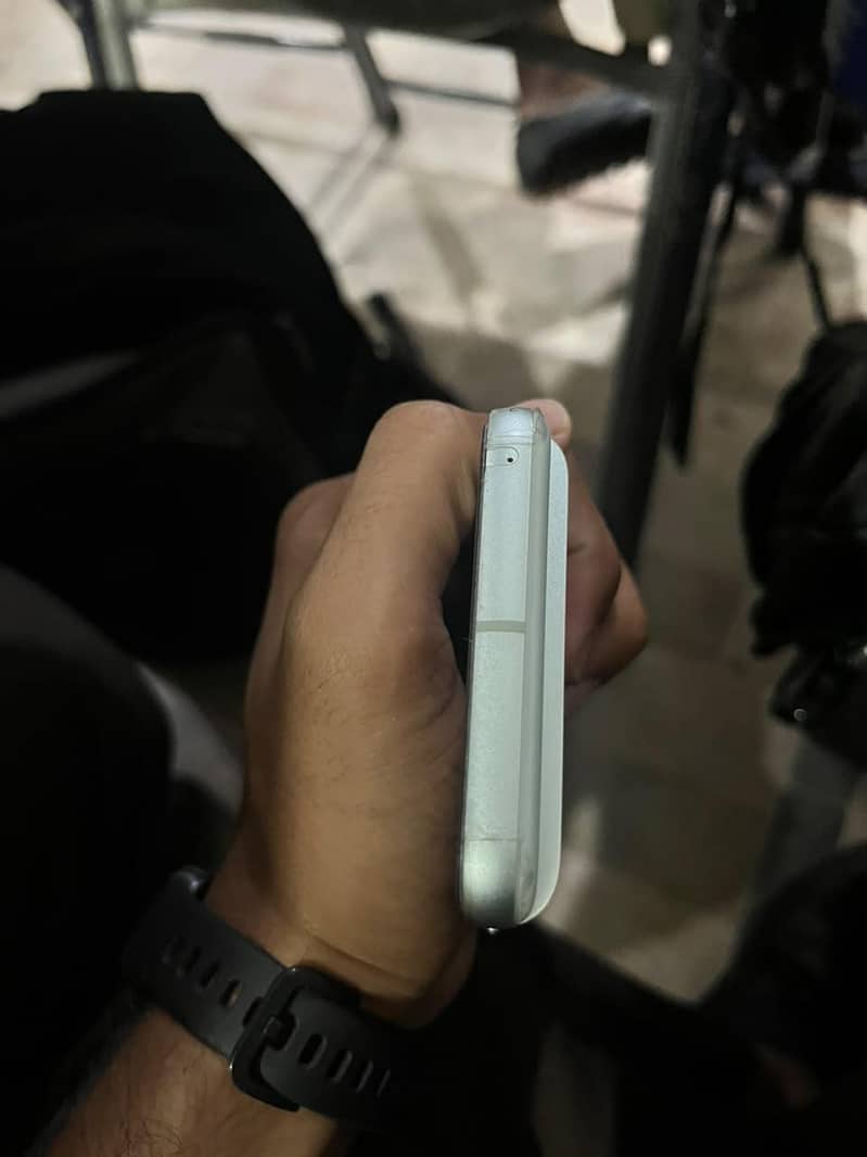 Google Pixel 8 3