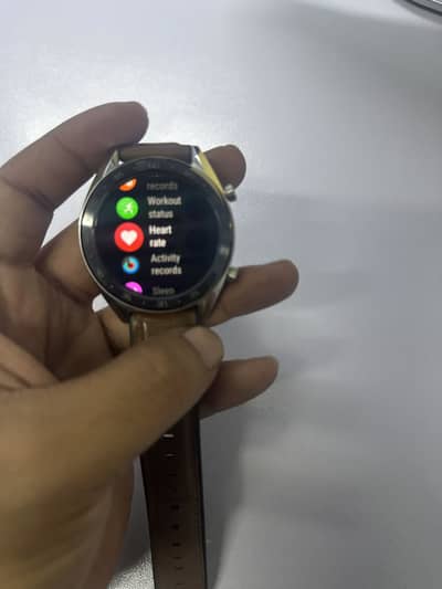 Huawei Watch GT with complete saman