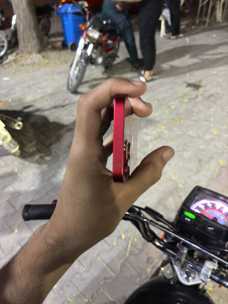 Apple iPhone 13 mini 2