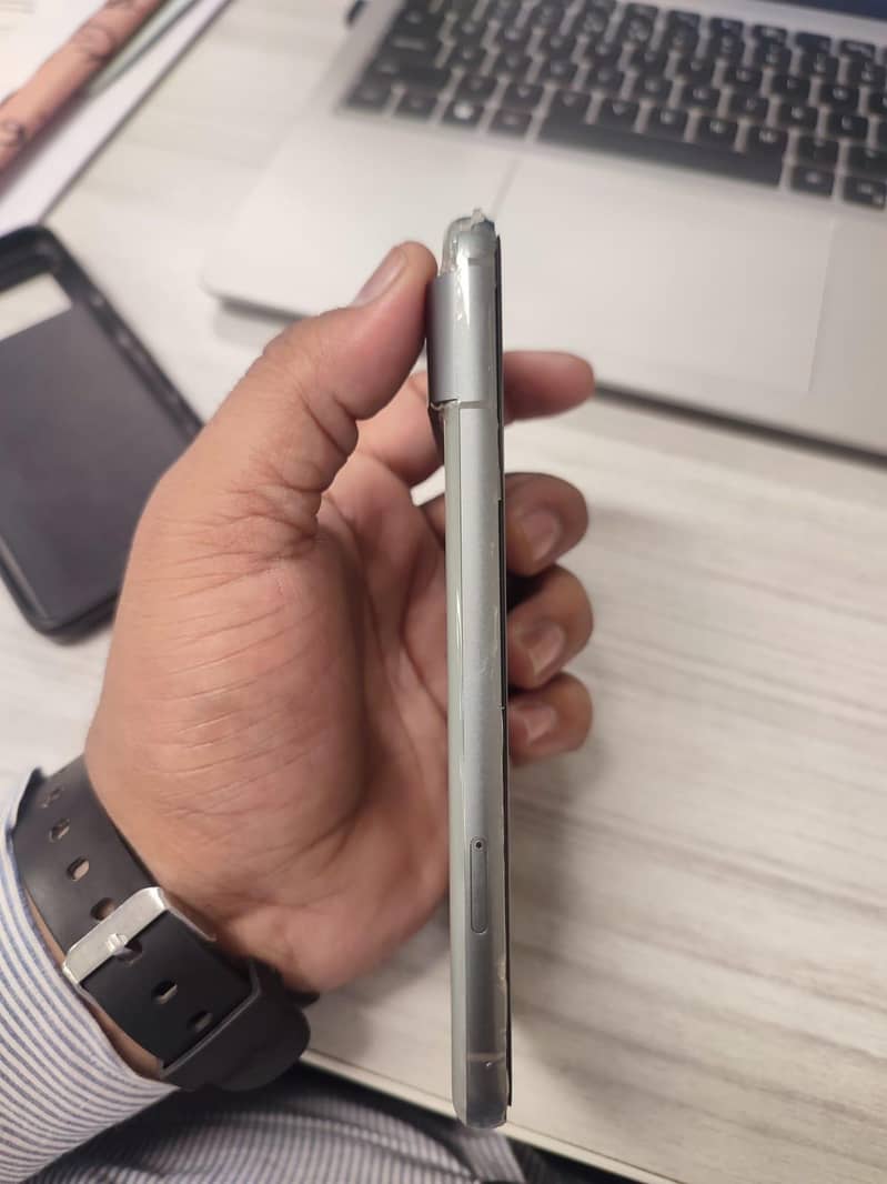 Google Pixel 8 1