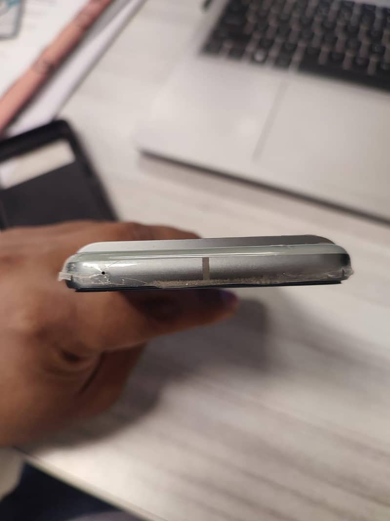 Google Pixel 8 3