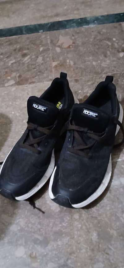 runinig Shoes 44/10 num 03o74o15143