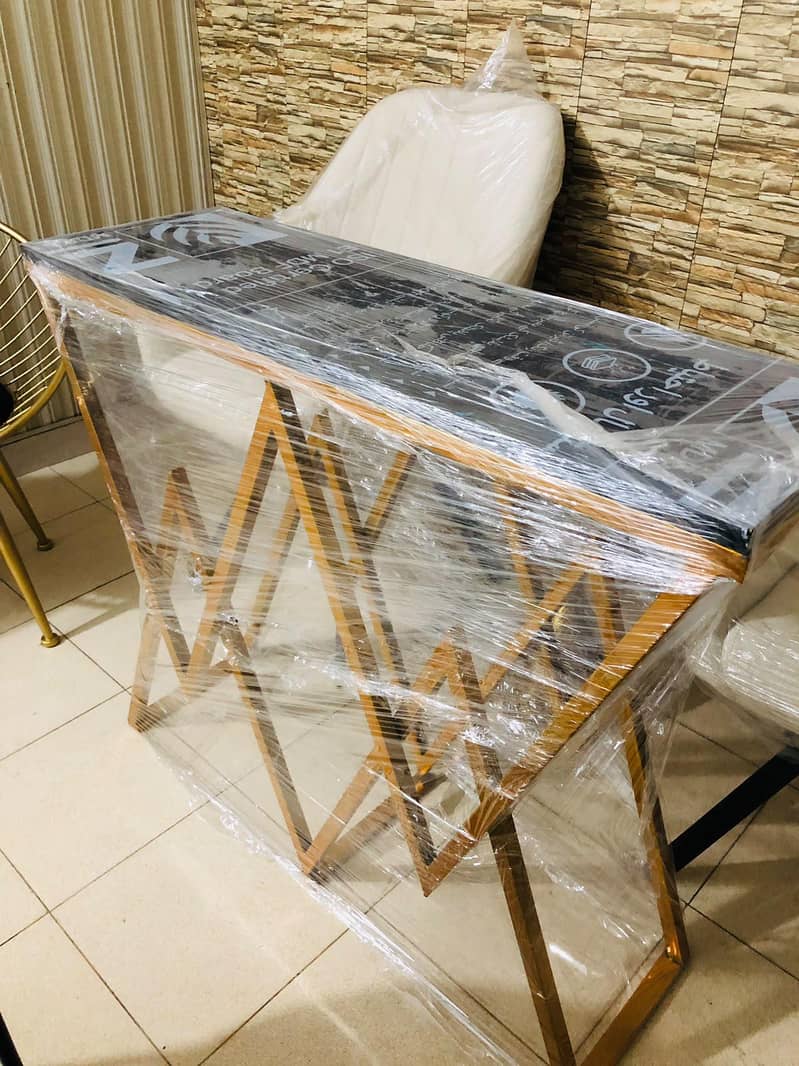 W shaped console Table 1
