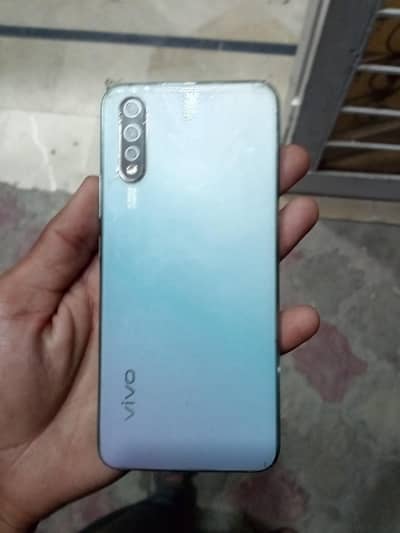 Vivo S1