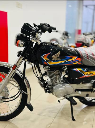 Honda 125 black 2027 model