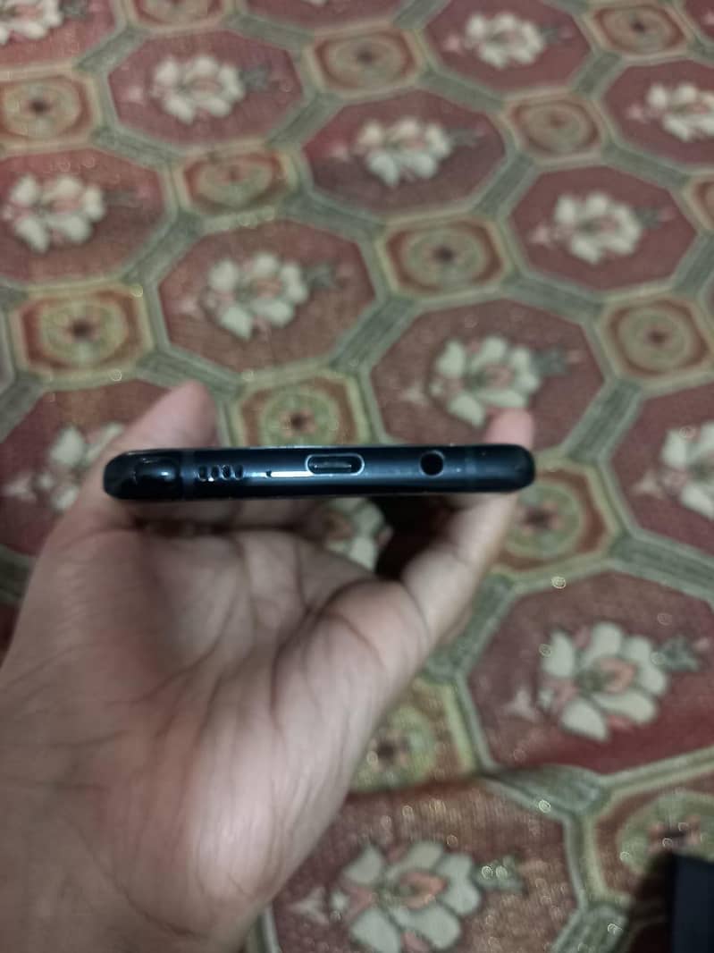 Samsung Mobile Note 8 5