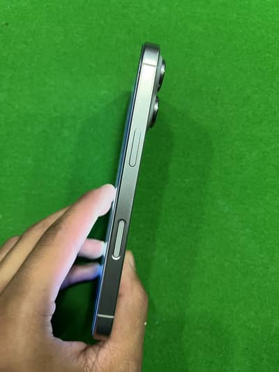 Apple iPhone 16 Pro