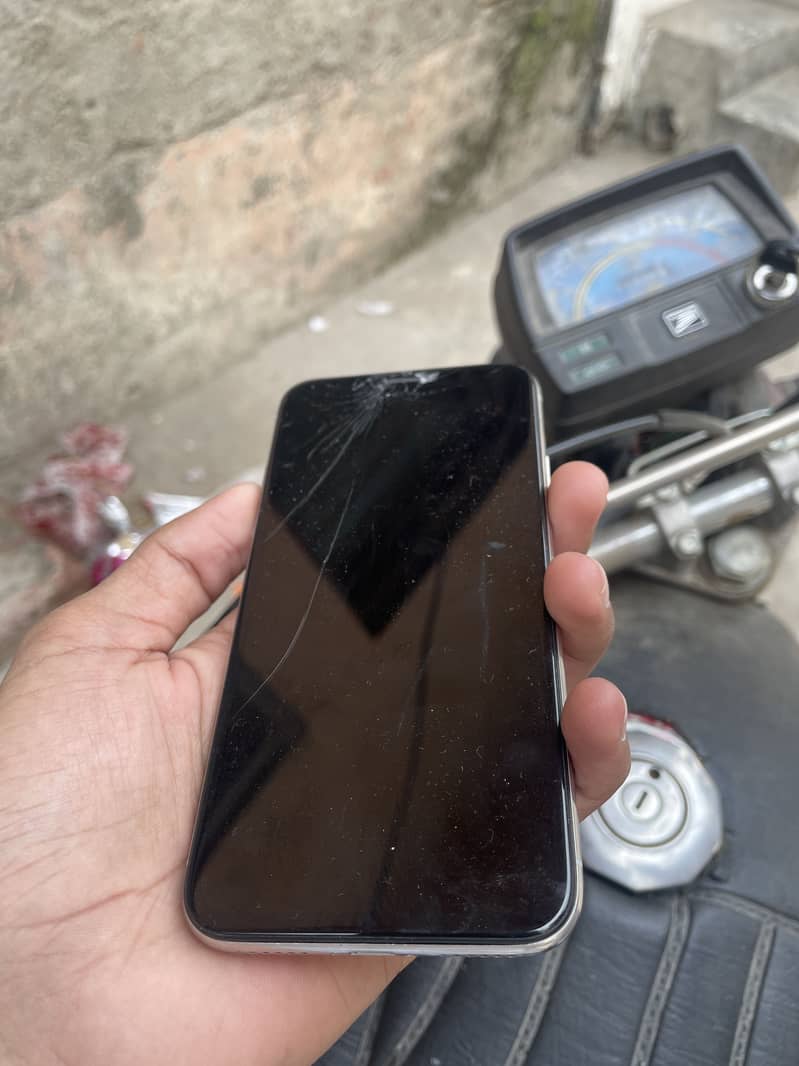 Apple iPhone X 0