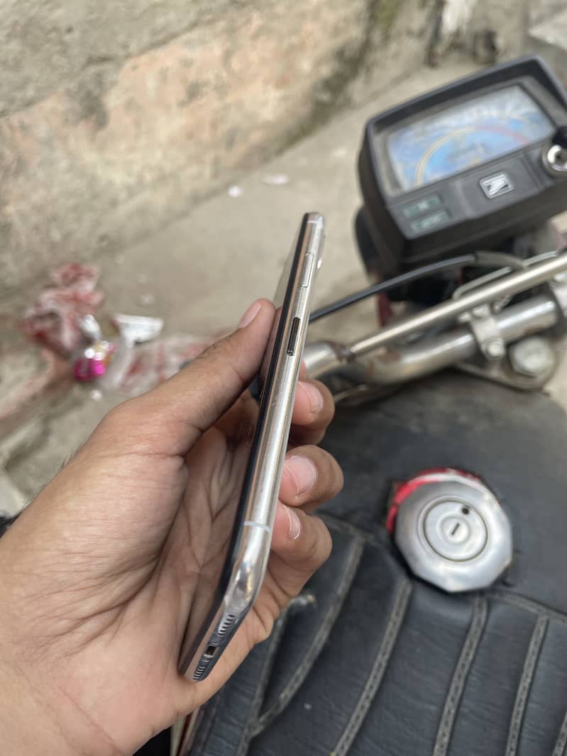 Apple iPhone X 1