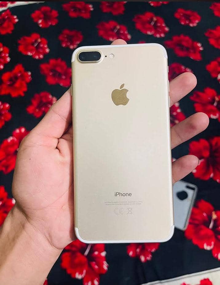 Apple iPhone 7 Plus 0