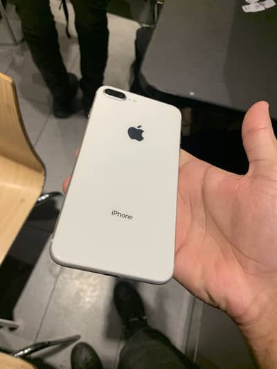 Apple iPhone 8 Plus