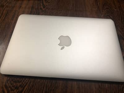 Macbook Air (Early 2015 core i5)