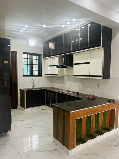 5 Marla New Corner House 200 Fit Road
