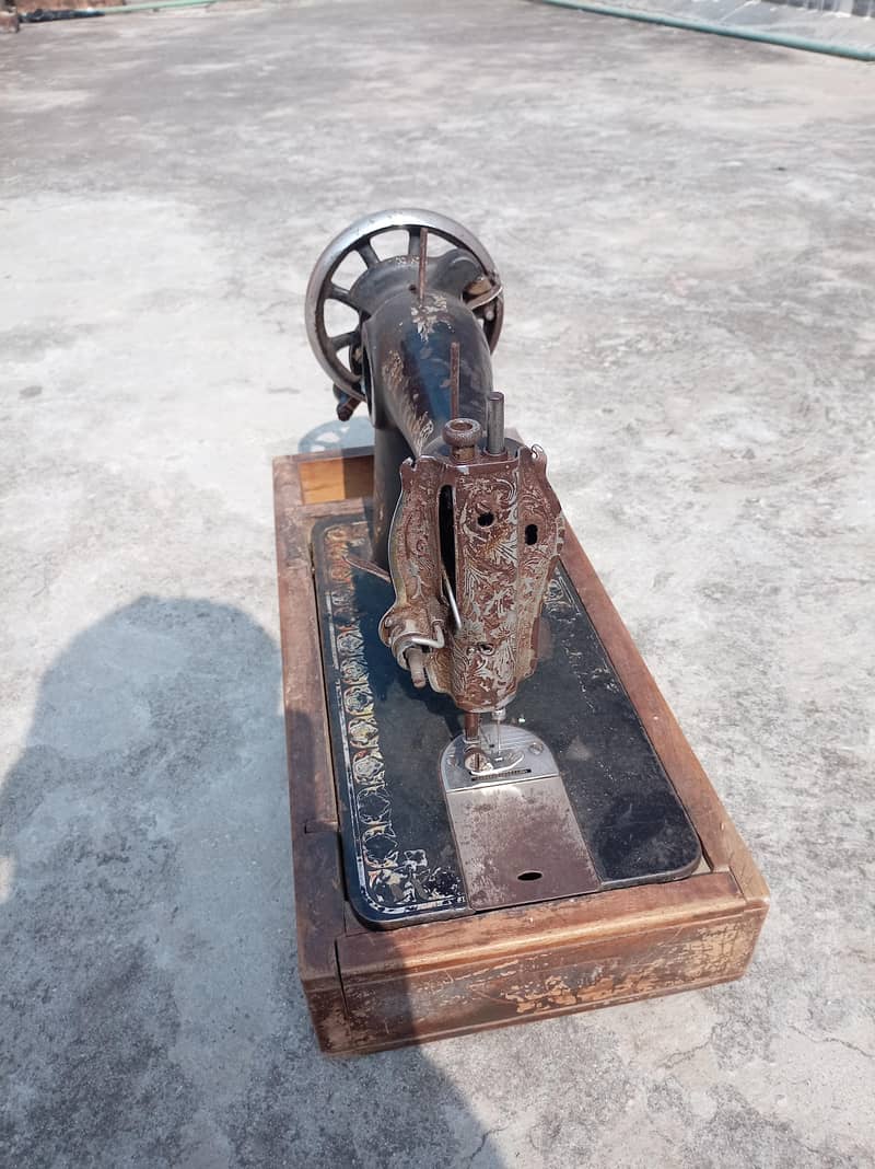 Silai machine / seeing machine GOOD CONDITION 1