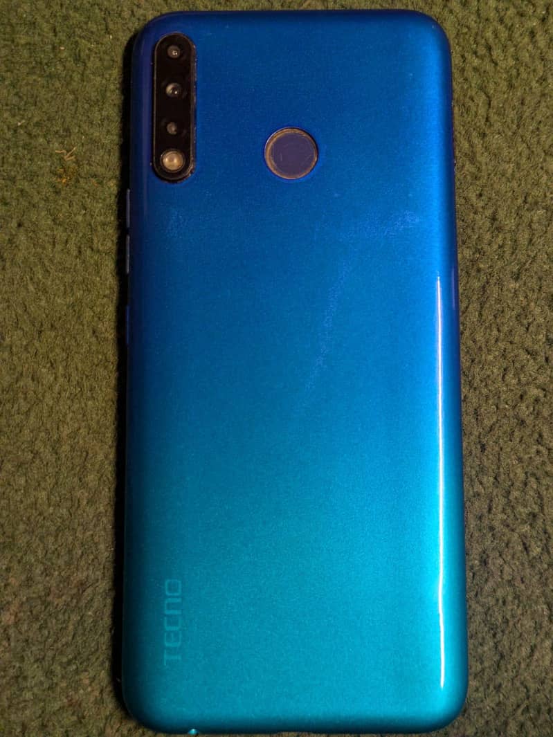 Tecno Spark 4 0