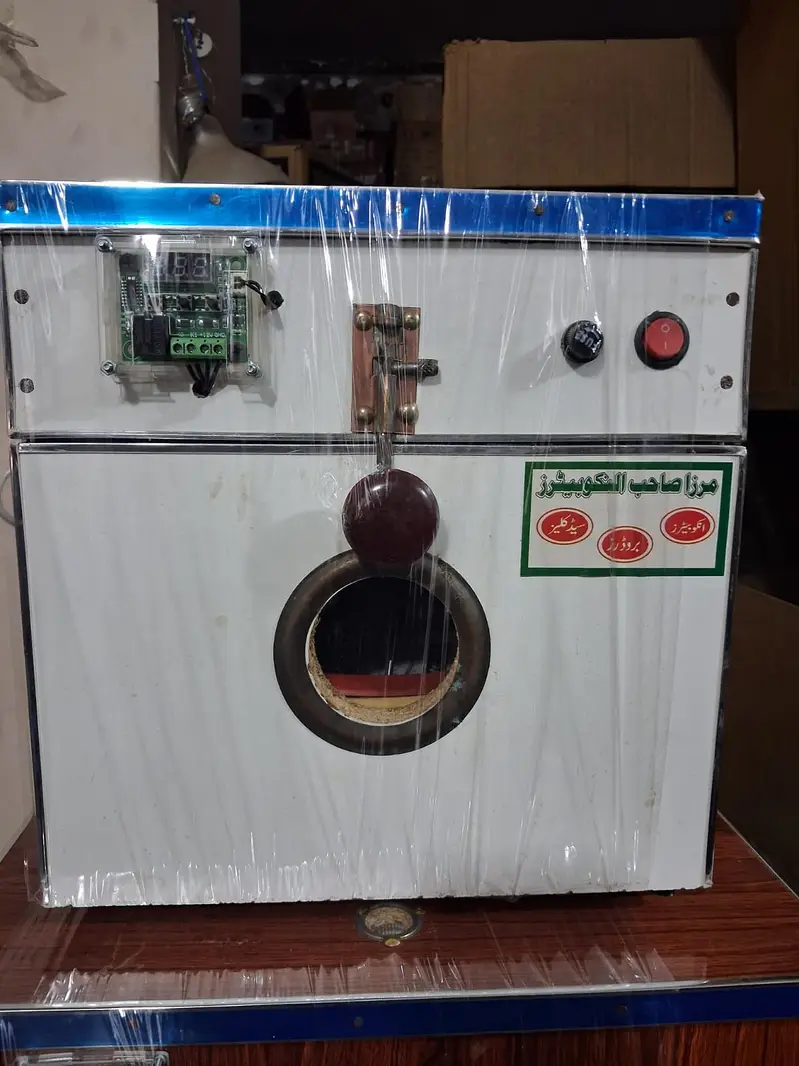 20 eggs semi auto incubator for sale | — photo 2