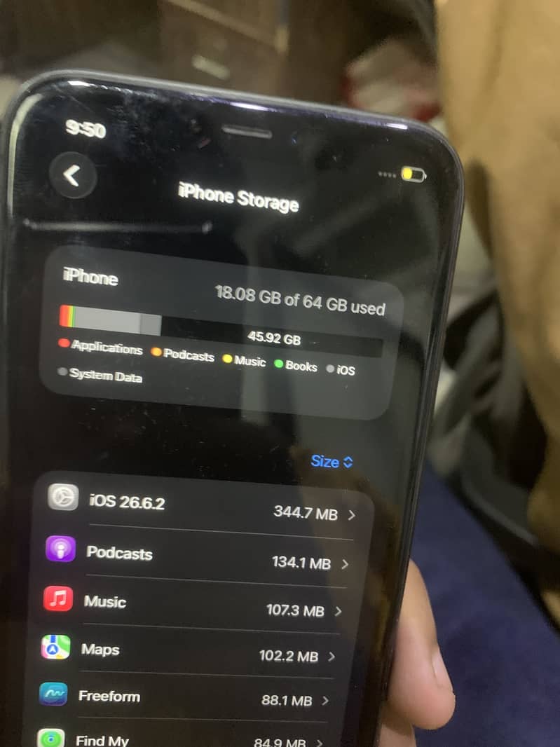 Apple iPhone 11 8