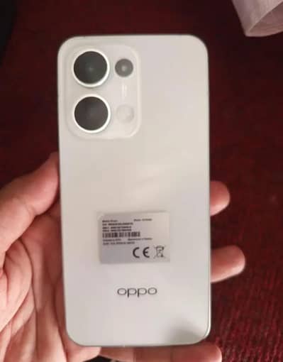 OPPO Reno13