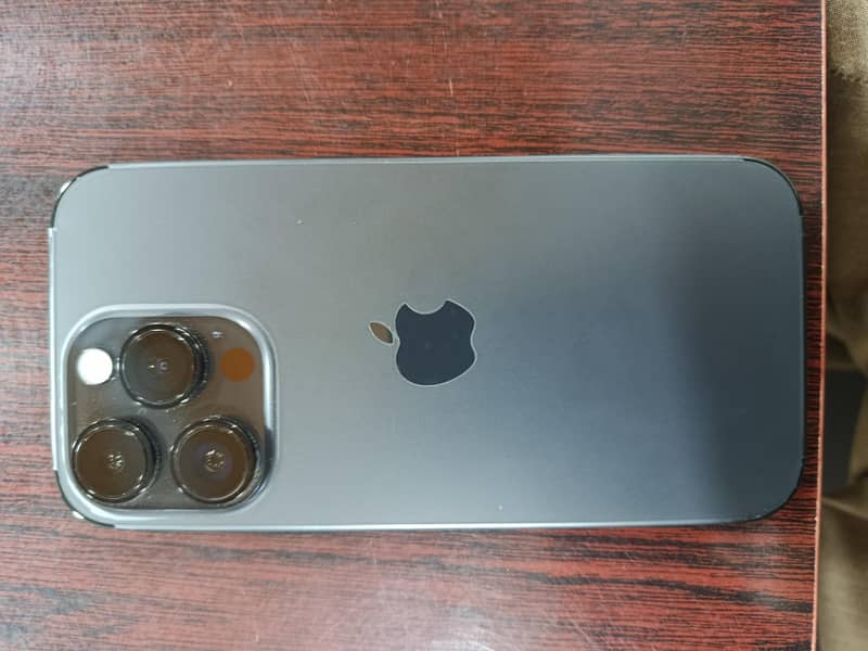 Apple iPhone 14 Pro 1