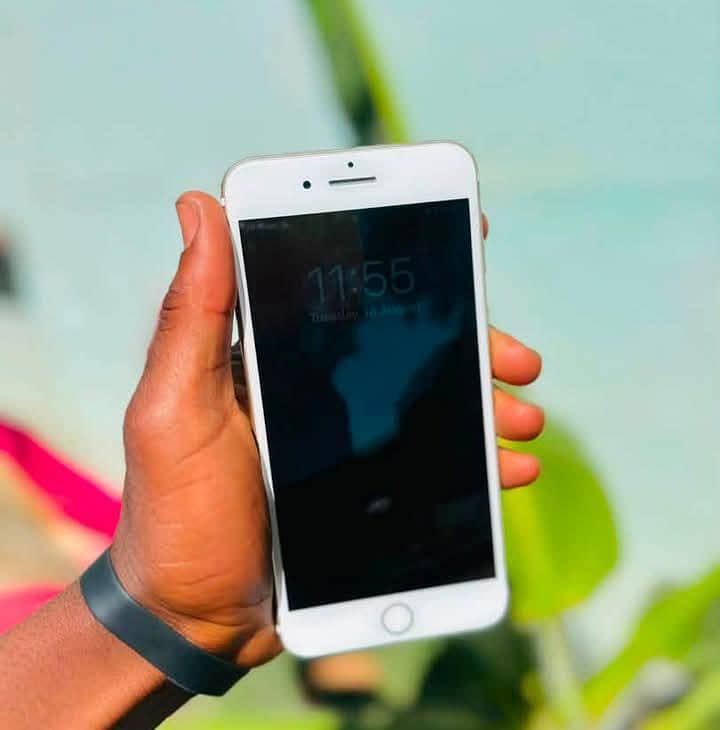 Apple iPhone 7 Plus 1