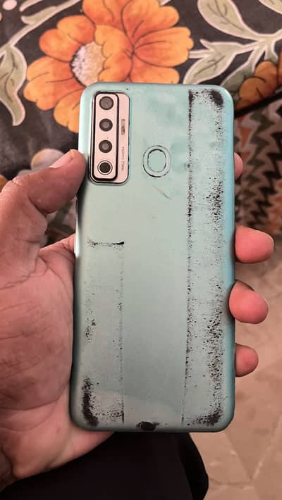 Tecno Camon 17