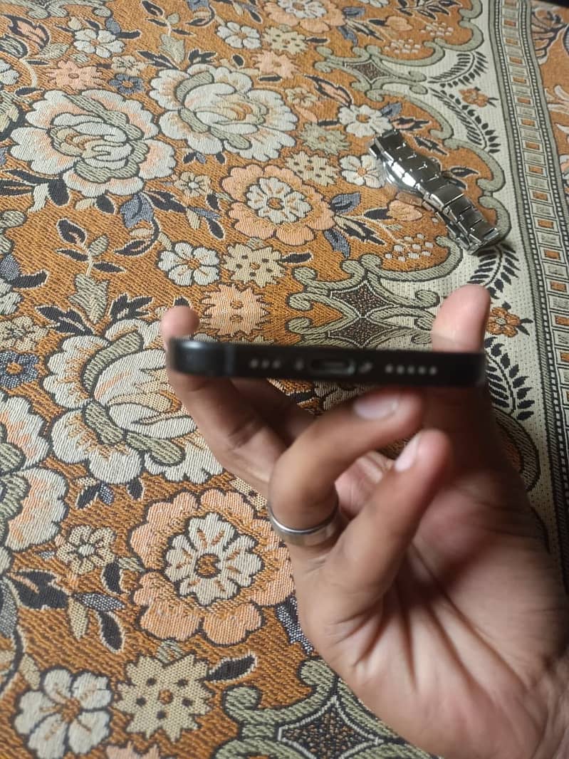 Apple iPhone 15 0