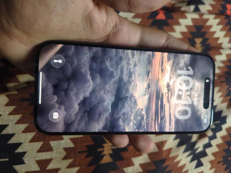 Apple iPhone 15 Pro 0