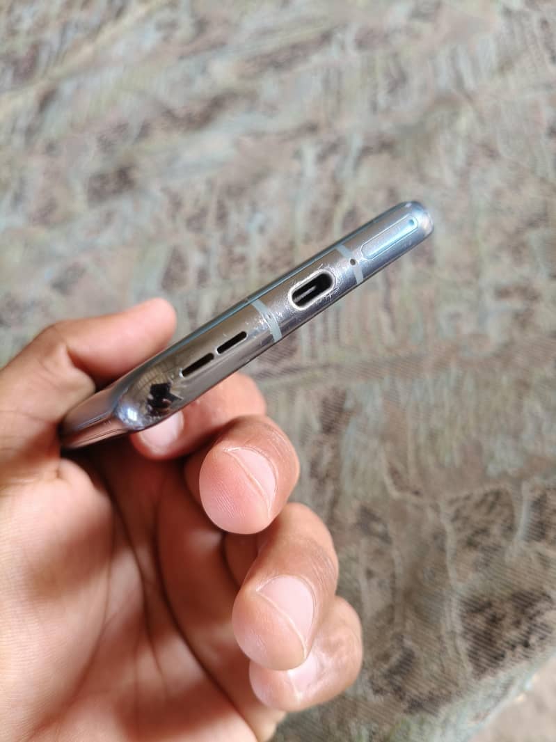 One Plus 9 Pro 4