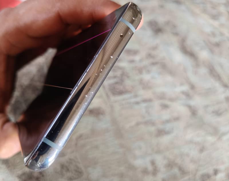 One Plus 9 Pro 6