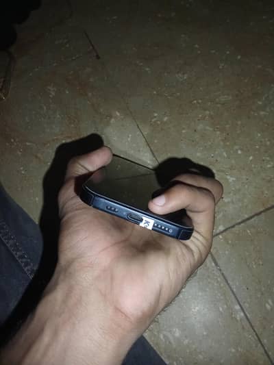 Apple iPhone 15