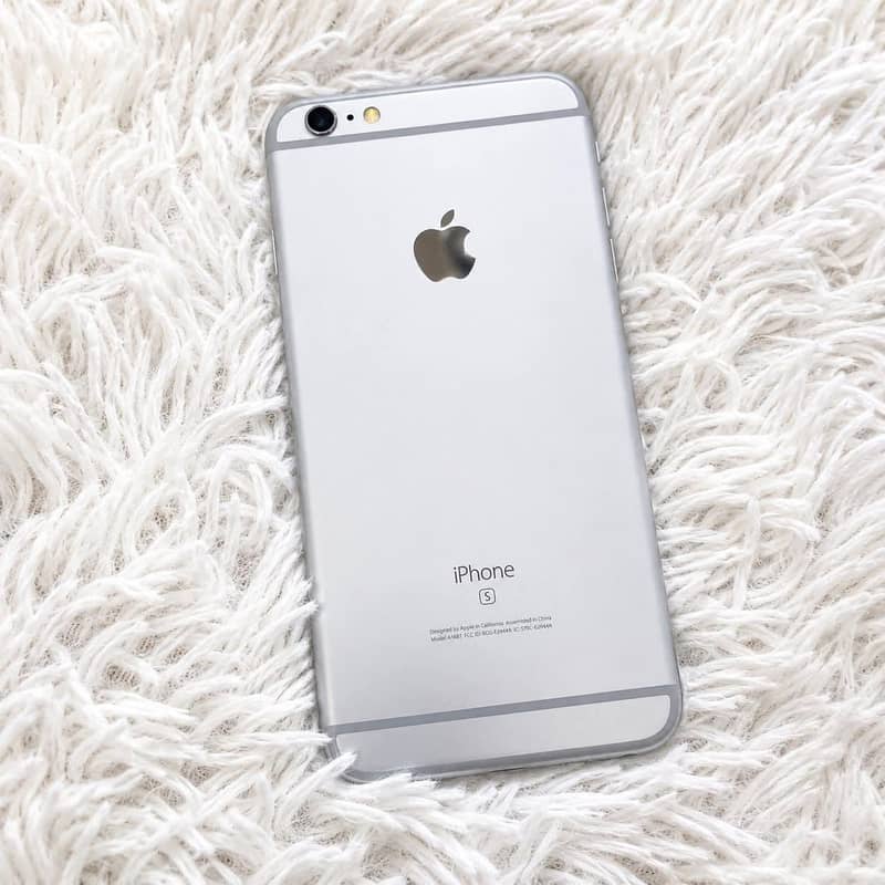 Apple iPhone 6S Plus 1