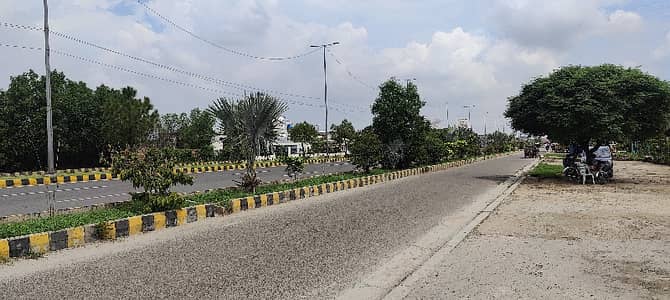 27 Marla Plot For Sale In Pine Avenue Road Lahore